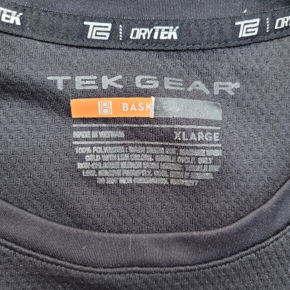 Tek Gear Size XL Black Athletic Tank Top - Picture 2 of 5